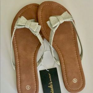 NICOLE’S BOUTIQUE | Glitter Bow Sandal